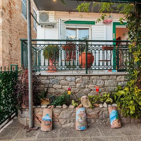 Spacious Family Retreat - The Hidden Courtyard 度假居