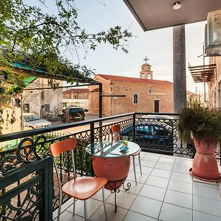 Spacious Family Retreat - The Hidden Courtyard 度假居 圣尼古拉奥斯