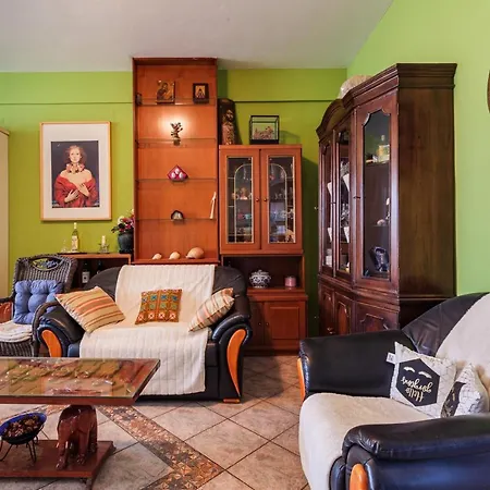 Spacious Family Retreat - The Hidden Courtyard 圣尼古拉奥斯