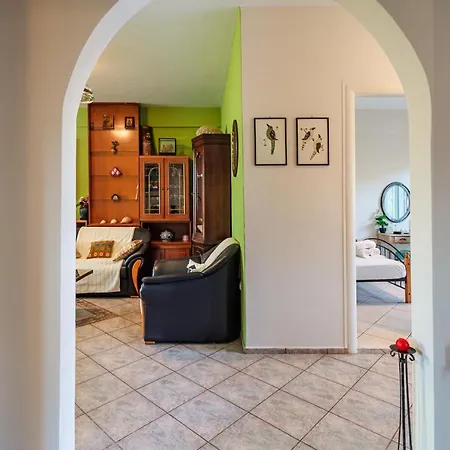 Spacious Family Retreat - The Hidden Courtyard 度假居